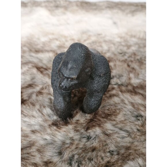 Black Gorilla Figurine Animal Sculpture Made Of Resin For Collectors Or Home Dec - Picture 3 of 5